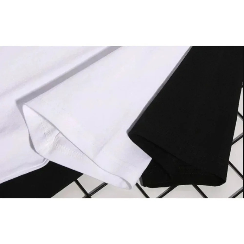 Camiseta con estampado frontal - Anime Merchandise Store Japan reseña y precio